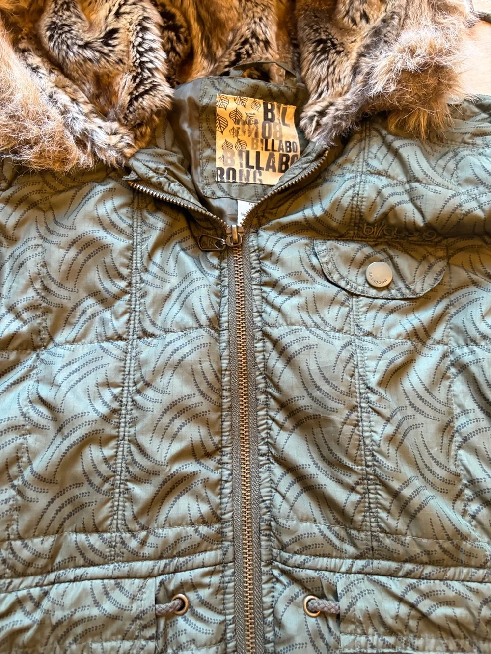 Billabong long quilted